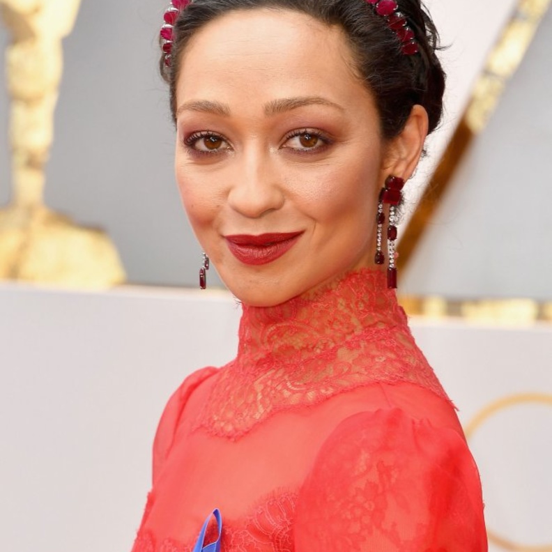 إطلالة Ruth Negga الجمالية في oscars 2017