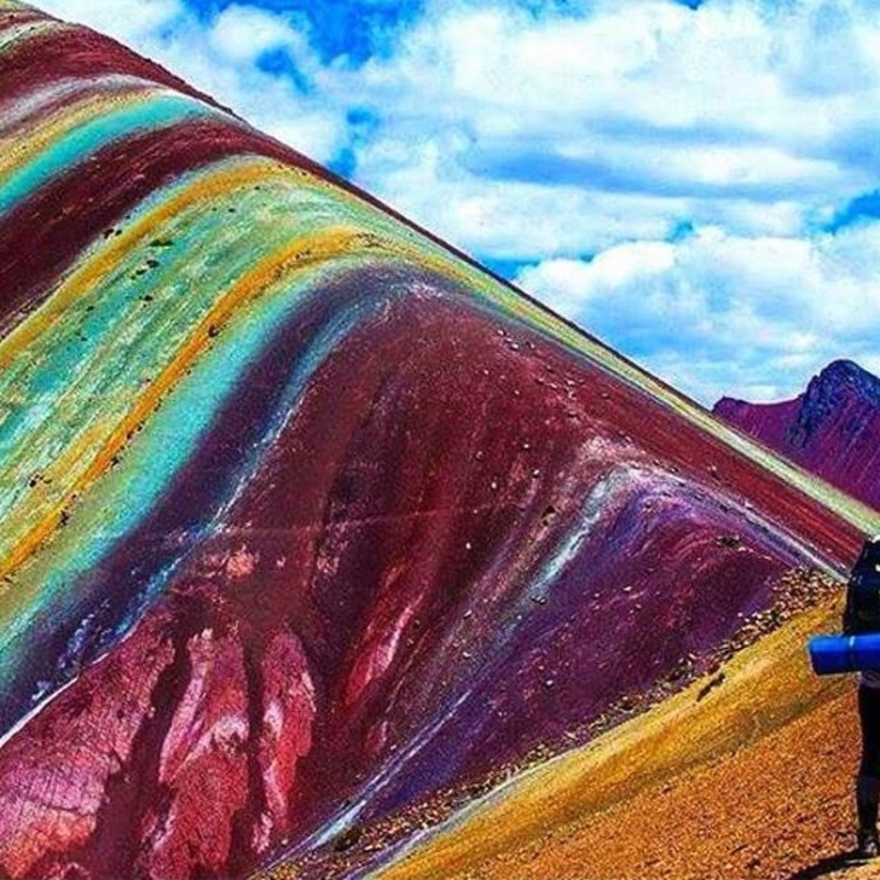 جبل الـ7 ألوان في البيرو