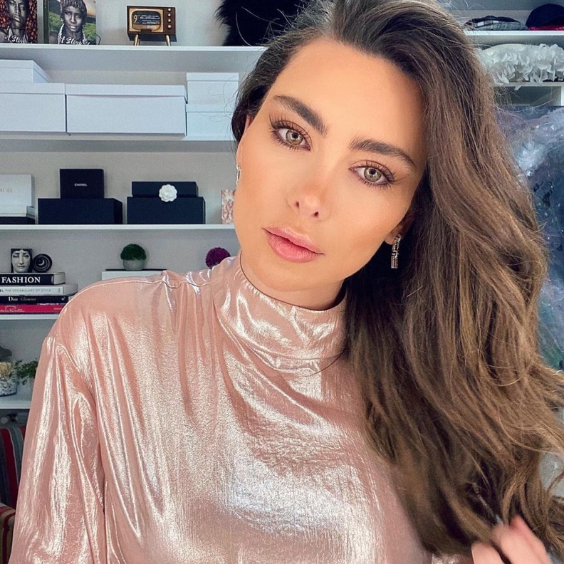  مكياج سموكي برونزي فاتح للعروس على طريقة ستيفاني صليبا