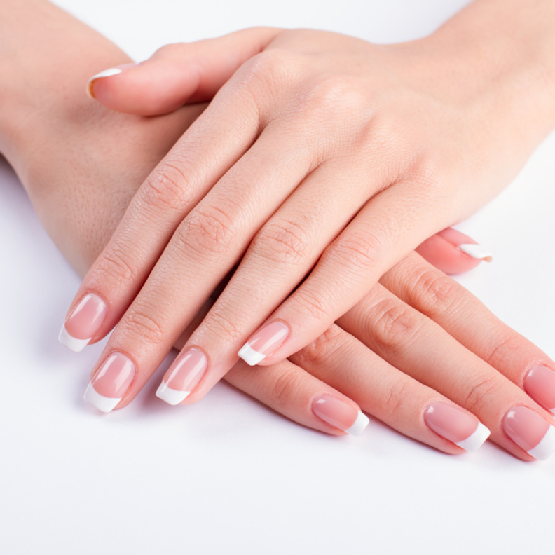  فوائد زيت دوار الشمس للاظافر أثناء الحجر المنزلي