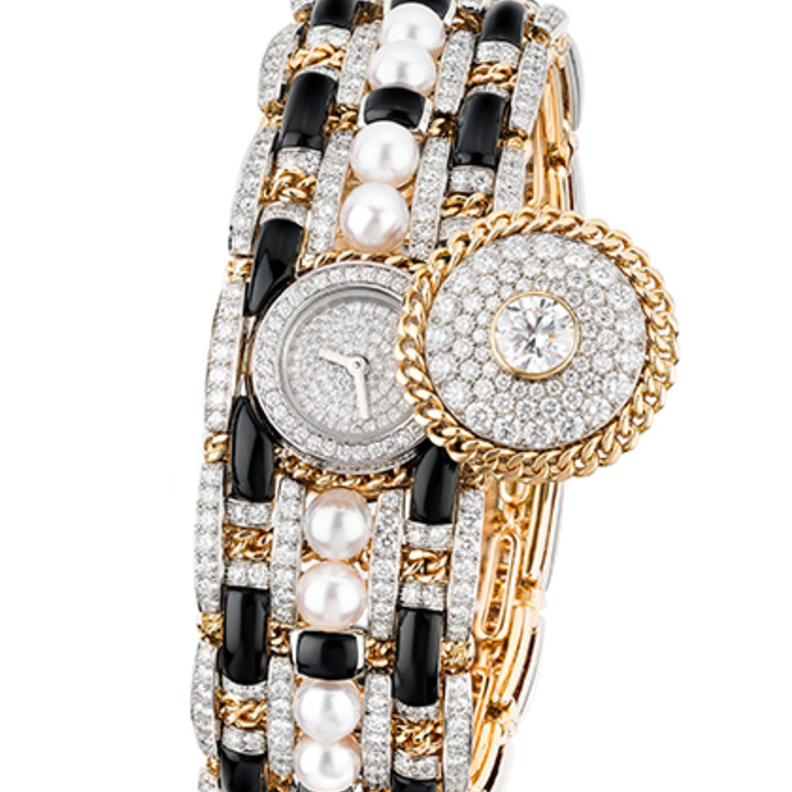  ساعة من شانيل Chanel