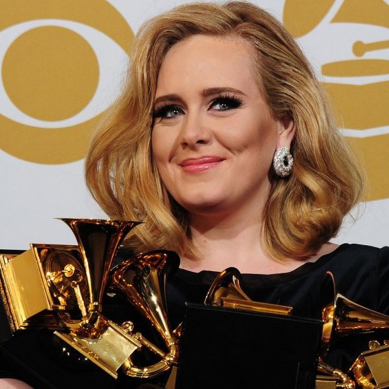 أقراط أديل من كارتييه Cartier