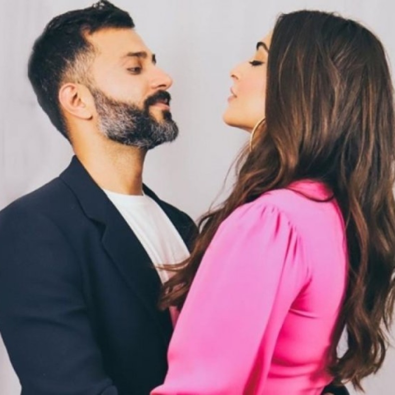  رسالة حب مؤثرة من سونام كابور لزوجها