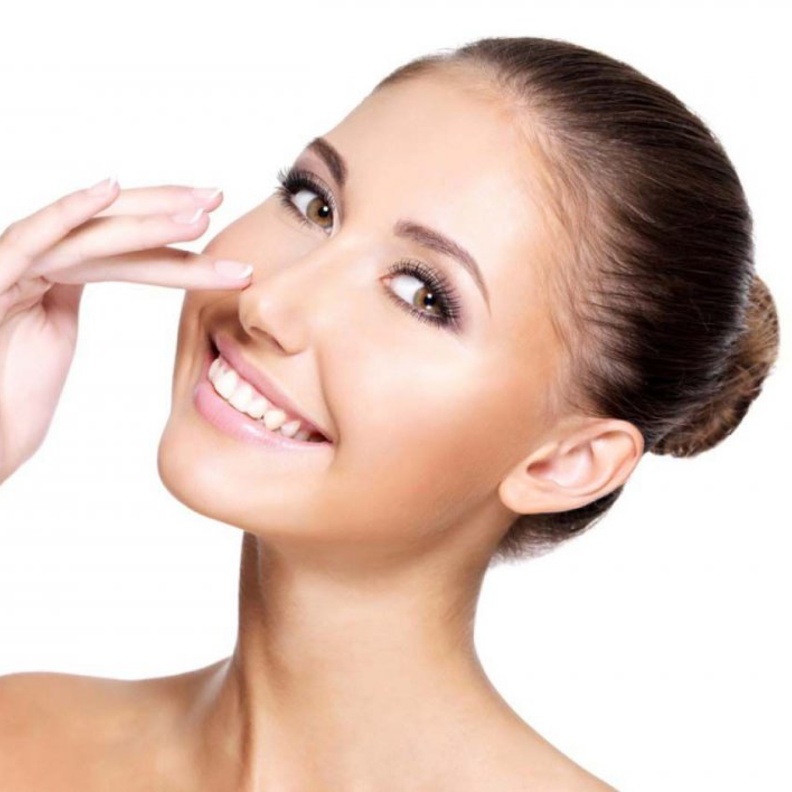 فوائد ماسكات زيت شجرة الشاي للتخلص من الرؤوس السوداء