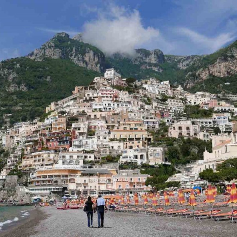  بوسيتانو من أشهر الوجهات الاوروبية الرومانسية