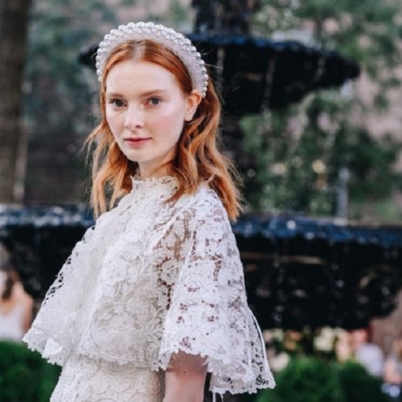  فستان زفاف من lela rose