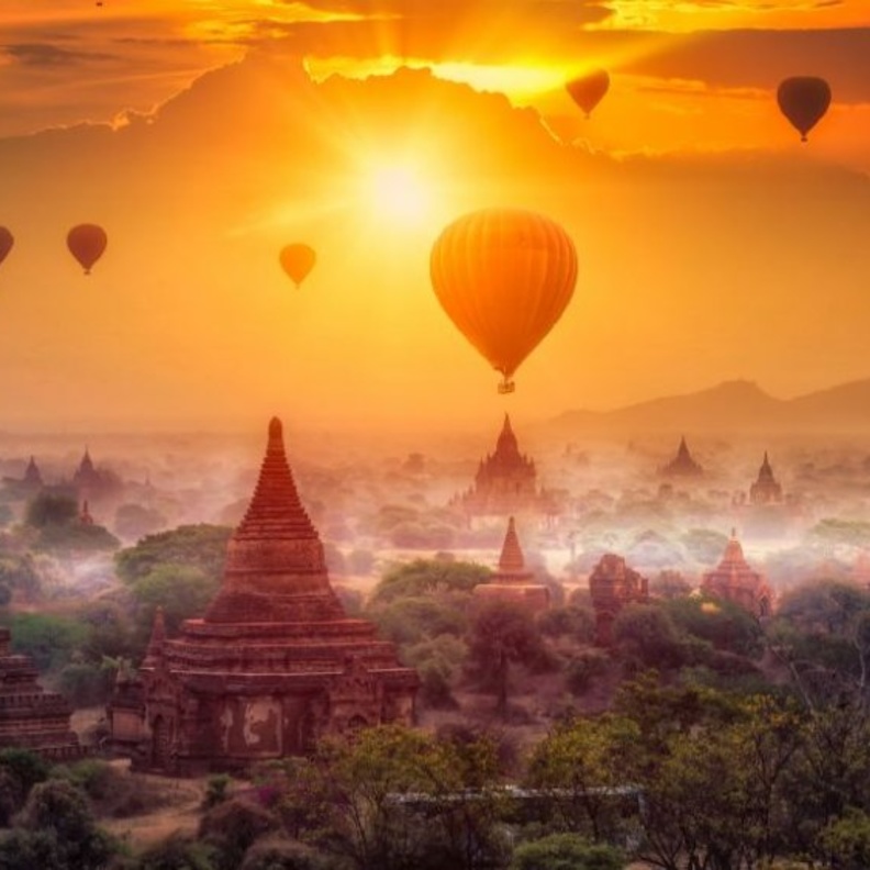 مشهد ساحر في باغان