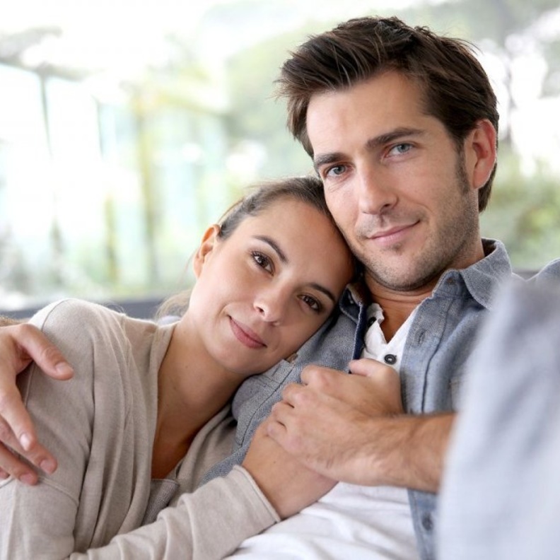 دعيه يشعر بأنه اختار العروس المناسبة له من خلال دعمك له