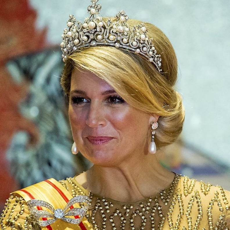 الملكة ماكسيما ترتدي تاج the Wurttemberg Ornate Pearl Tiara