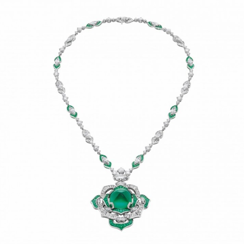  قلادة من بولغاري Bulgari