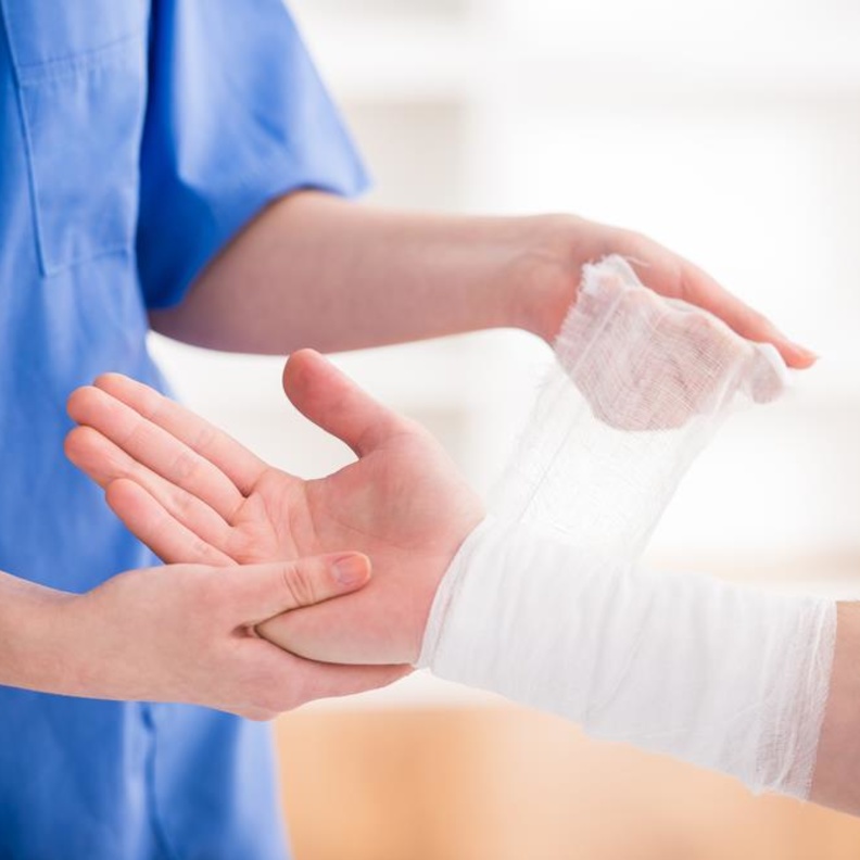  خطوات الاسعافات الأولية في حالة النزيف الحاد