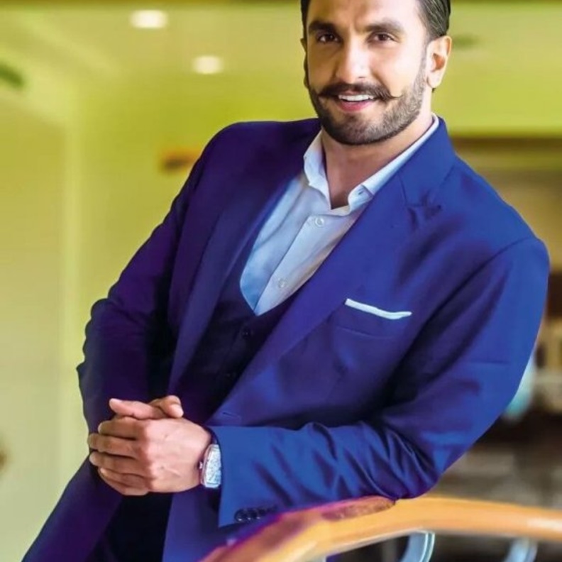  نجوم بوليوود يعلقون على صورة رانفير سينغ