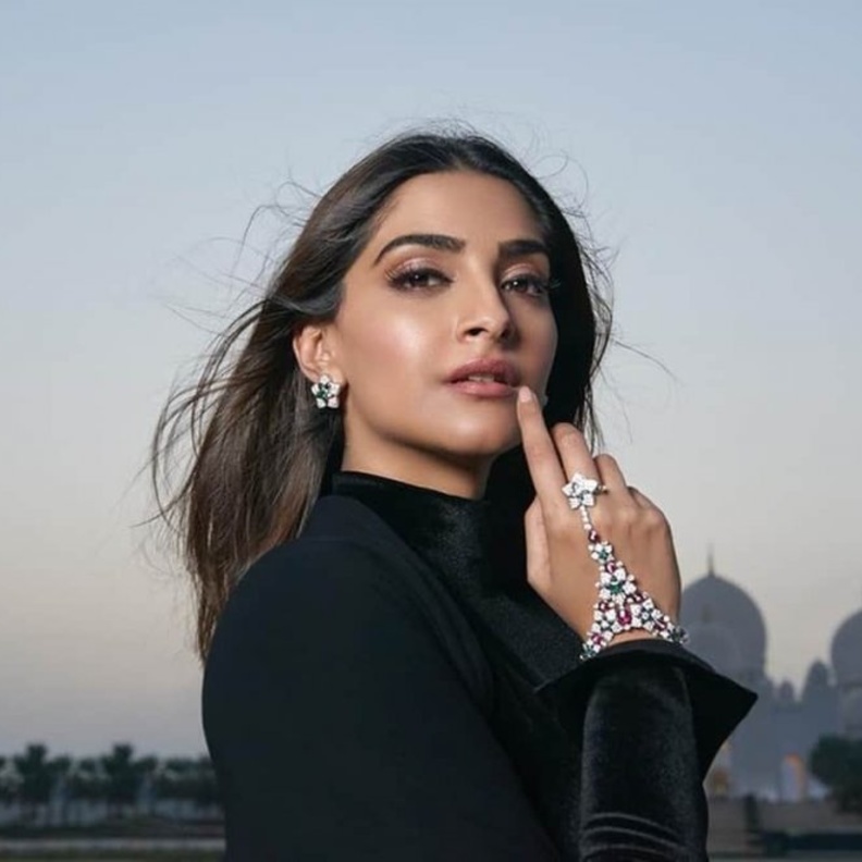 سونام كابور