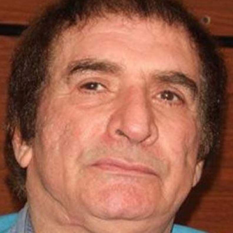 محيي اسماعيل 