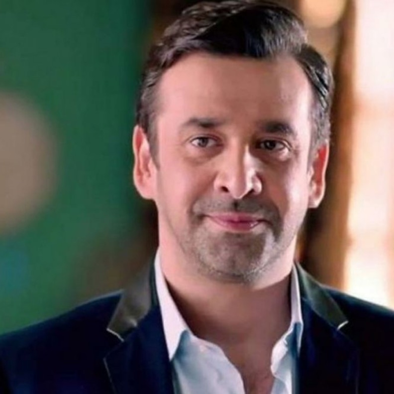 كريم عبد العزيز