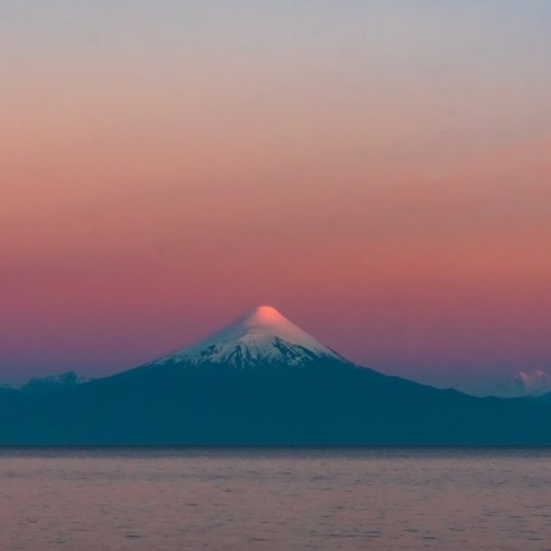 جبل أوسورنو Osorno Volcano، تشيلي بواسطة Willian Justen de Vasconcellos