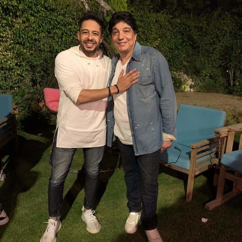 محمد حماقي ولطيفة التونسية يتحديان كورونا في إفطار جماع