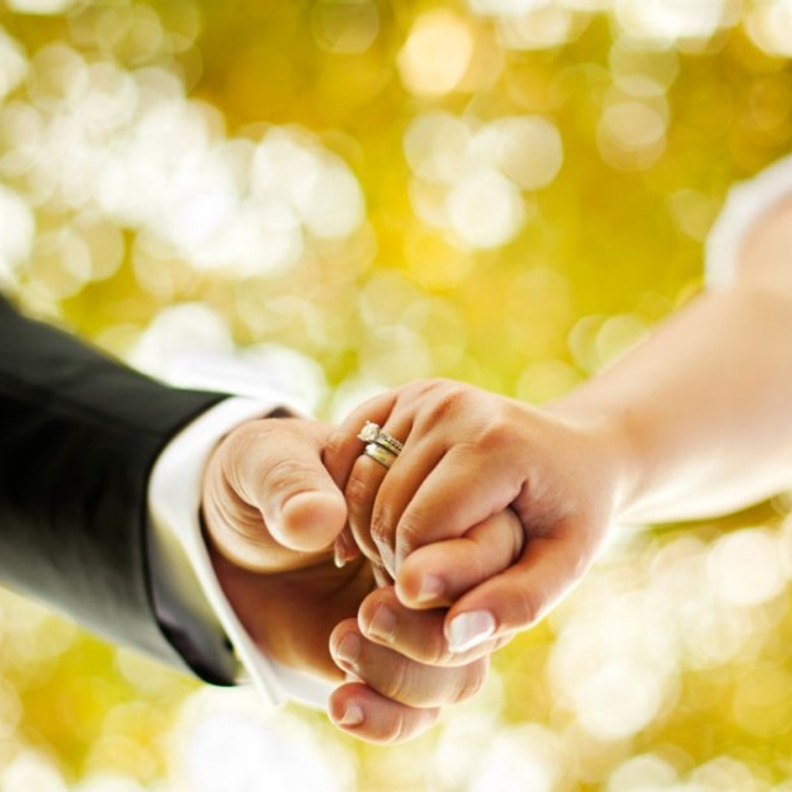 كيف أتعامل مع خطيبي الجريء