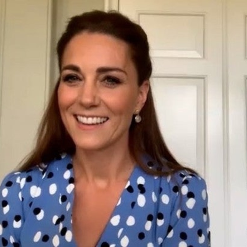 ألقي نظرة على أجمل مجوهرات سيدات العائلات الملكية أثناء العزل المنزلي