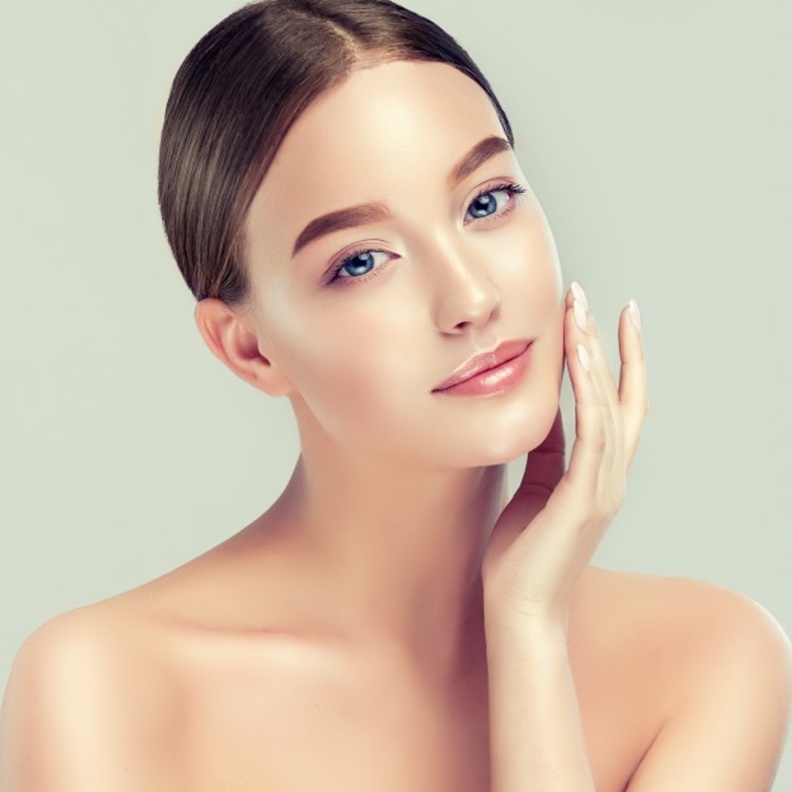 ماسكات طبيعية يومية للوجه قبل النوم لاعادة نضارة البشرة