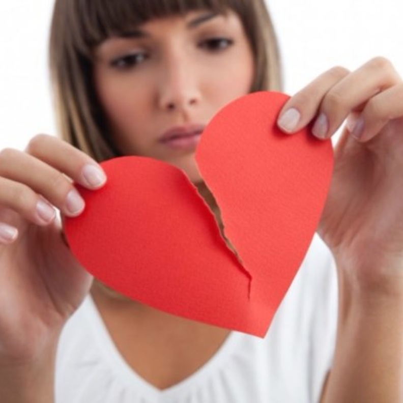 أسباب هروب المرأة من الحب