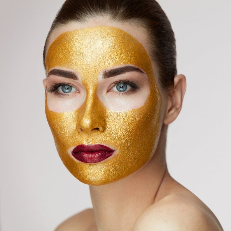  فوائد ماسك الذهب السائل للوجه اللامع وطريقة استخدامه