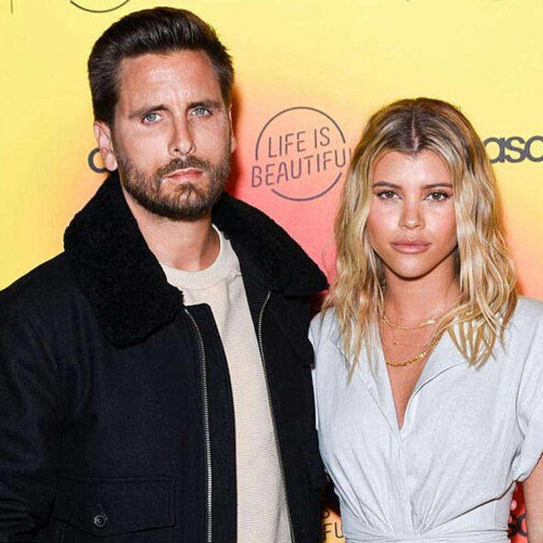 سكوت ديسيك و صوفيا ريتشي 