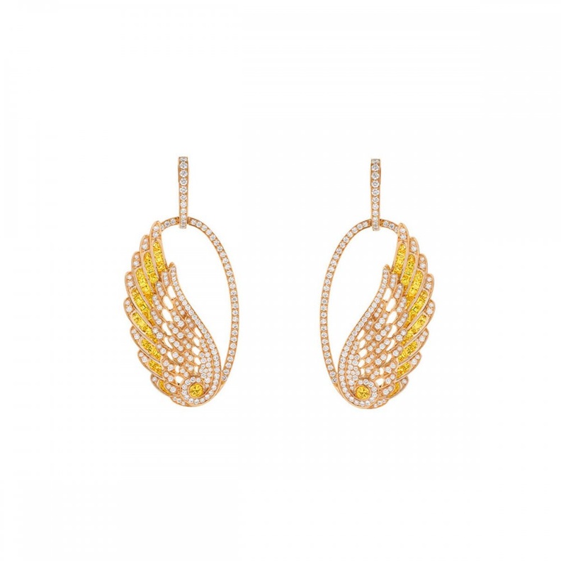  أقراط من جيرارد Garrard