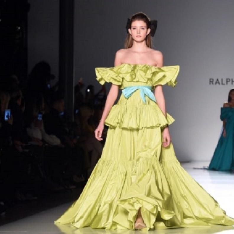  فستان خطوبة من رالف اند روسو