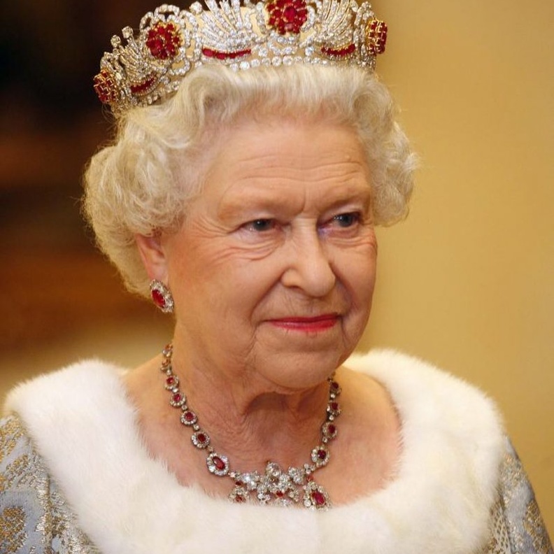 جيرارد للمجوهرات.. صنعت تاريخها بتيجان سيدات العائلة المالكة البريطانية