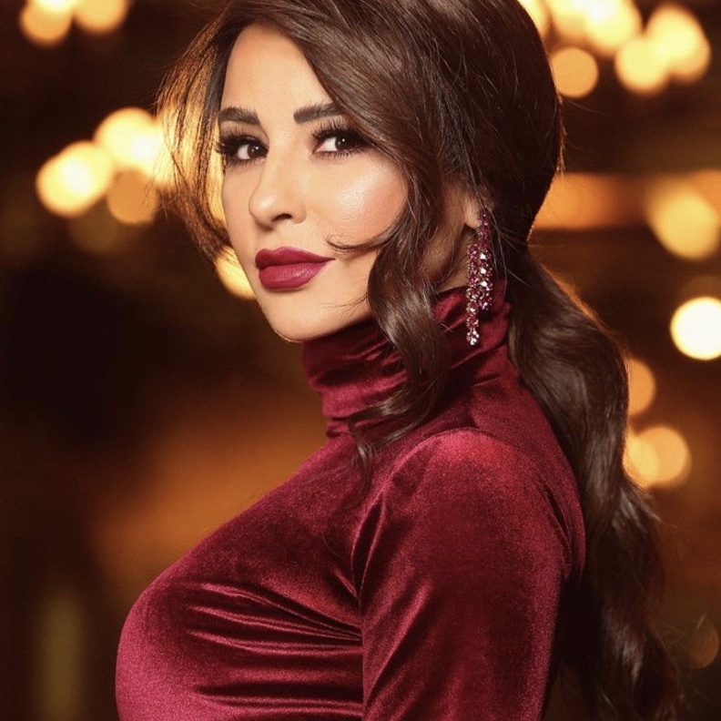 عملية نفخ الشفاه لماغي بو غصن