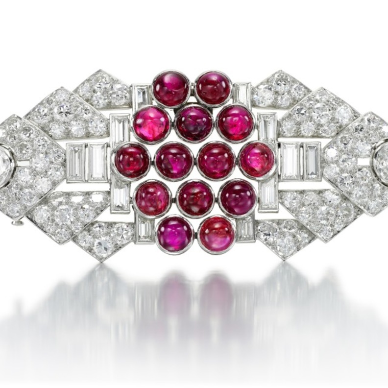  بروش أرت ديكو من الماس والياقوت الأحمر