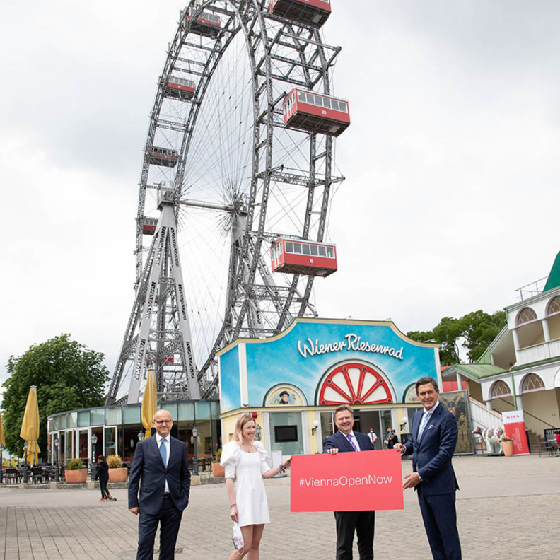 عجلة فيريس العملاقة تدور من جديد في فيينا