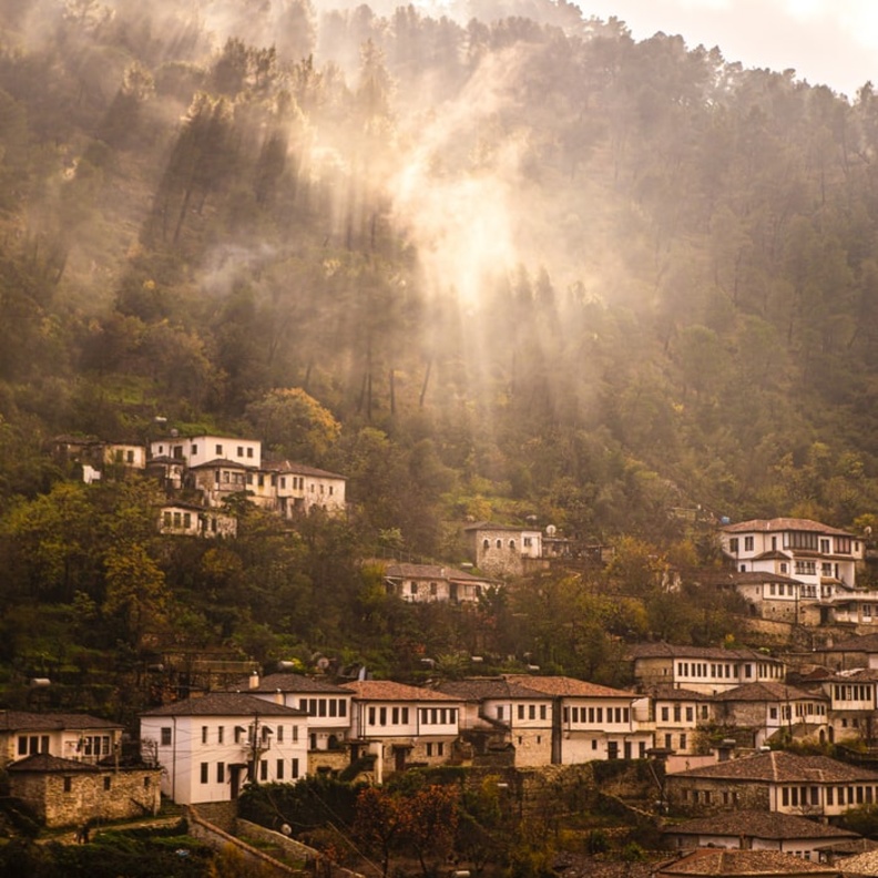  بيرات Berat بواسطة Mark de Jong