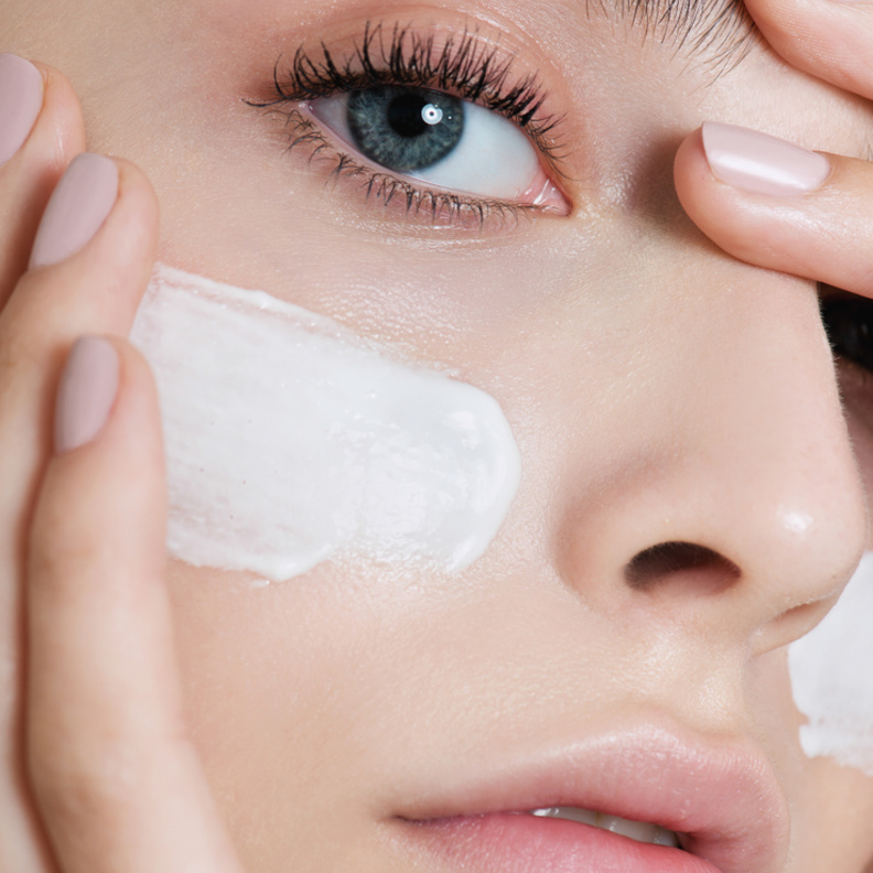 ماسكات طبيعية لشد الوجه الدهني بسرعة