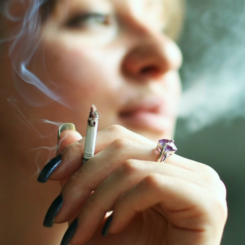  اضرار التدخين على الجهاز البولي