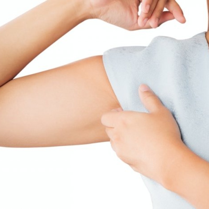 اعراض التهاب الغدد العرقية القيحي