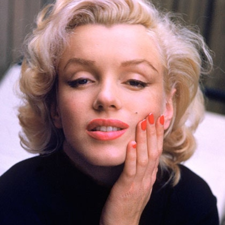 اعتمدي طرق مارلين بالمكياج الكلاسيكي