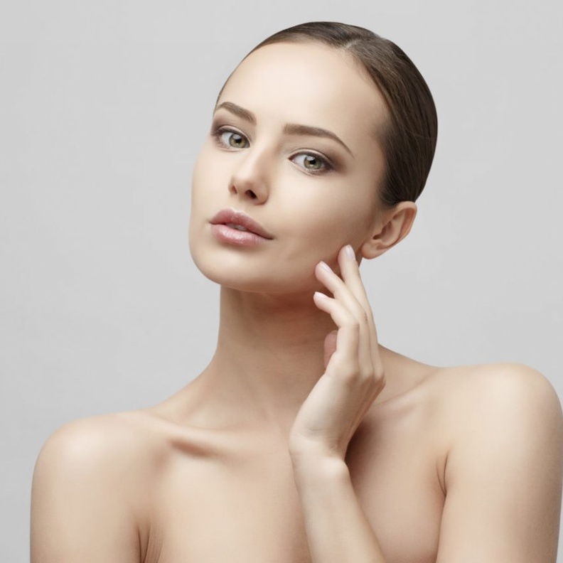  5 خطوات بسيطة لإظهار جمال البشرة قبل النوم