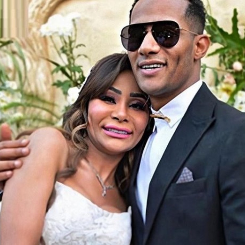 محمد رمضان وشقيقته