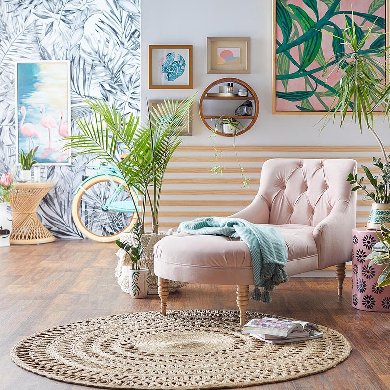 النقشات الجريئة والمتنوعة لديكورات حائط منزل عصري