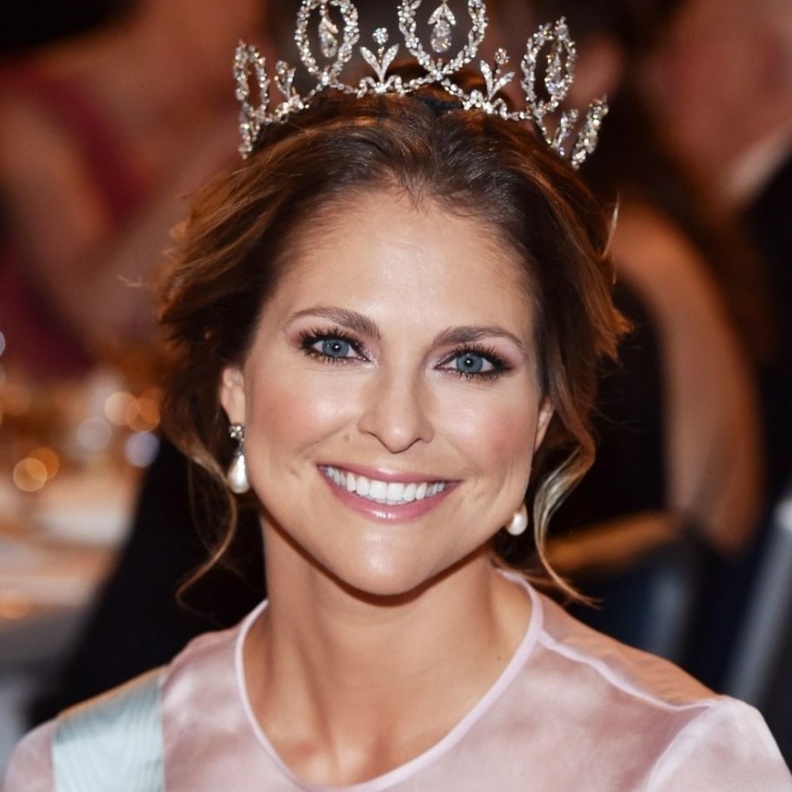  الأميرة مادلين ترتدي تاج the Connaught Diamond Tiara