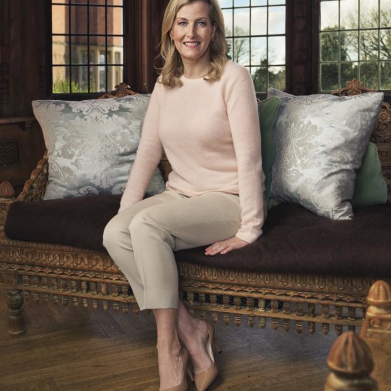 حياة طبيعية خارج الإطار الملكي.. هذا كل ما تتمناه صوفي لأبنائها