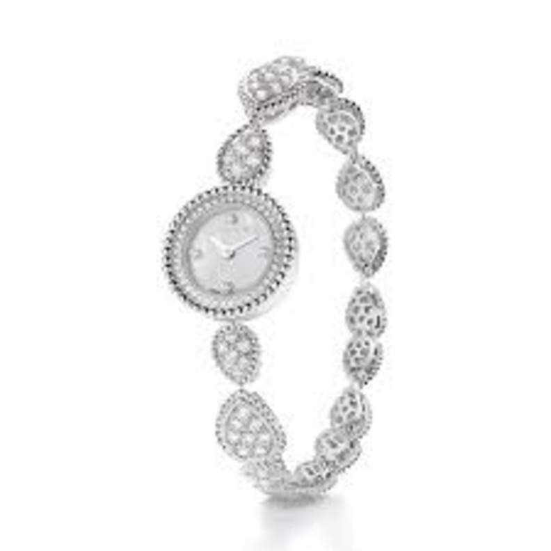 Serpenti Boheme من Boucheron ساعة مرصعة بالماسات بالكامل من مجموعة