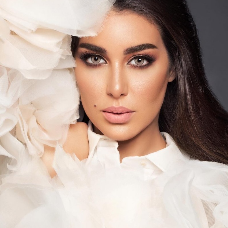 احدث الوان احمر الشفاه النيود والمات مستوحاه من مكياج ياسمين صبري