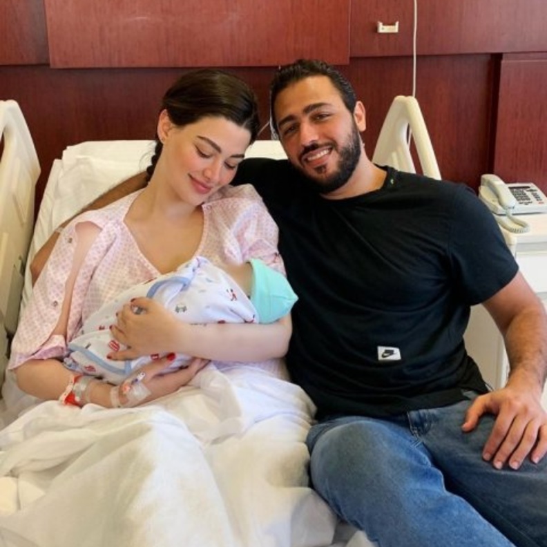 روان بن حسين وزوجها 