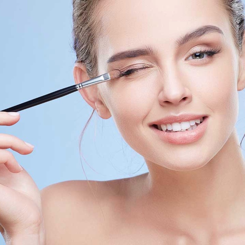 مكياج عيون ناعم يناسب الكمامات 2020