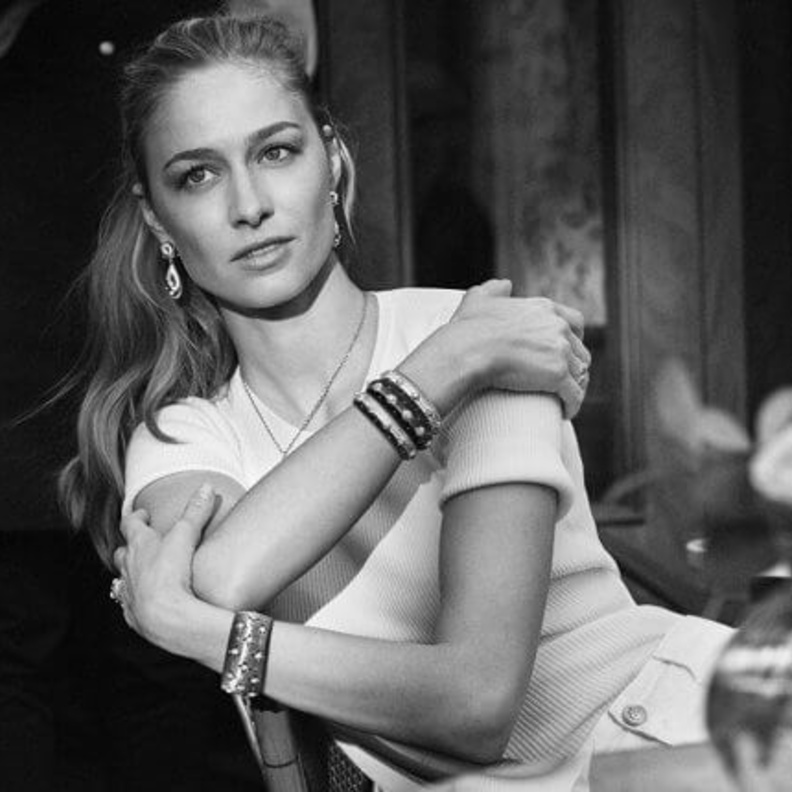 بياتريس بوروميو تشارك في جلسة تصوير لصالح ماركة Buccellati