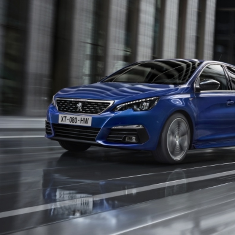 بيجو تطرح النموذج الجديد من 308 العائلية