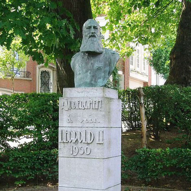 تمثال الملك ليوبود الثاني